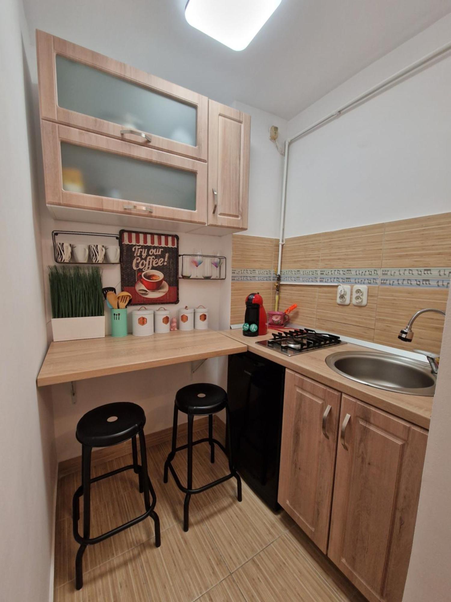 House Of Colors Apartment Petrosani Ngoại thất bức ảnh
